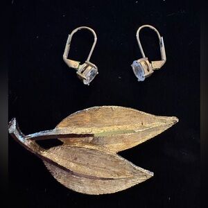 Vintage Gold Tone Leaf Brooch & Clear Stone Dangle Earrings Set